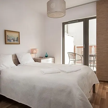Apartinfo Waterlane غدانسك