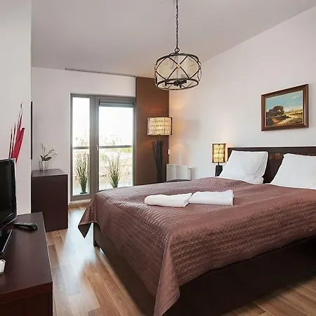 Apartinfo Waterlane غدانسك