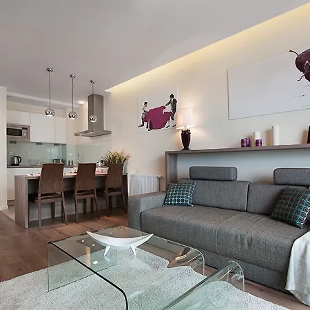 Apartinfo Waterlane * غدانسك